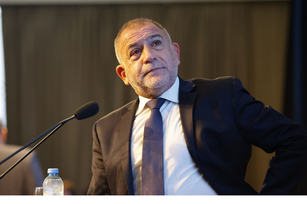 “Luis Juez en entrevista criticando al Gobierno por la situación del Garrahan”